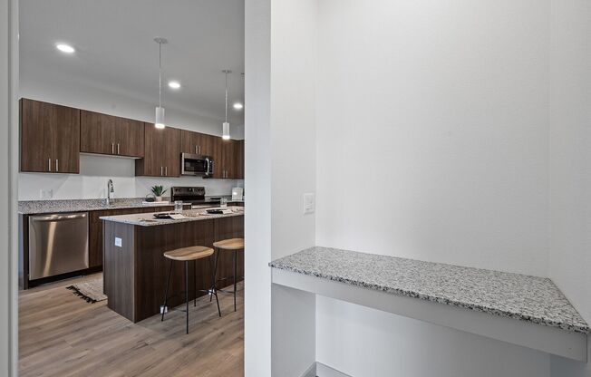 1 bed, 1 bath, 756 sqft, $1,525, Unit 213