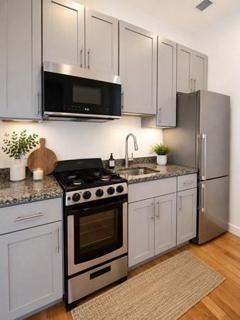 Studio, 1 bath, $1,650, Unit 308