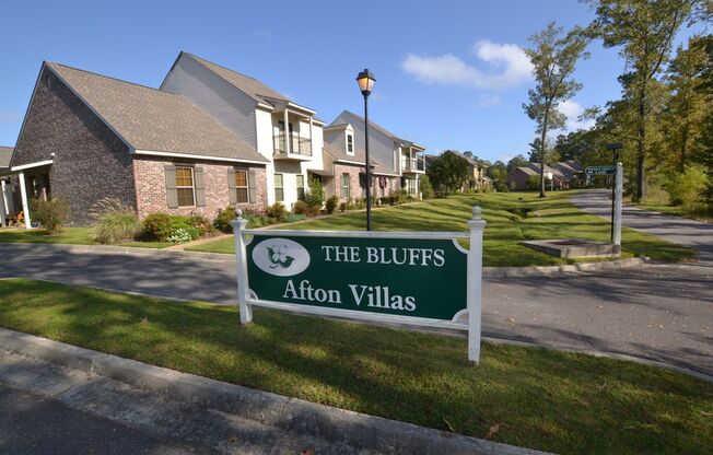 Afton Villas on The Bluffs in St Francisville!  1.5 Story, 3 bedroom, 3 bedroom townhome