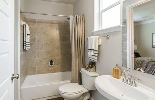 Bathroom With Bathtub at Berkshire Woodland, Conroe, Texas