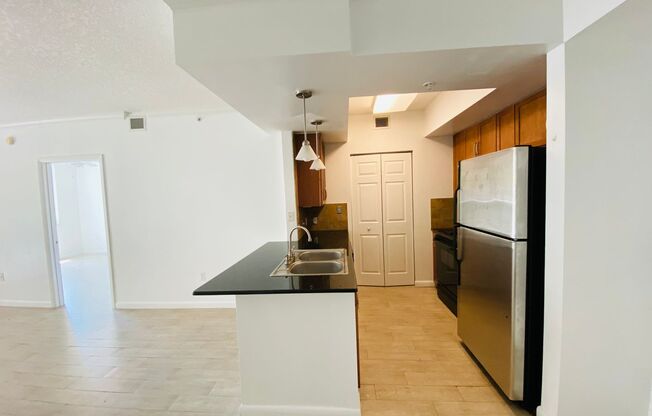 2 beds, 2 baths, $3,500, Unit Unit 404