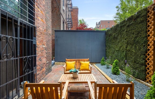 11 Albemarle Street