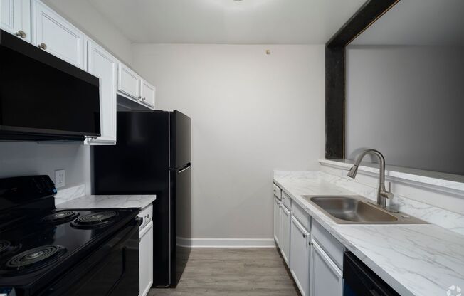 2 beds, 2 baths, 1,075 sqft, $1,325, Unit 124