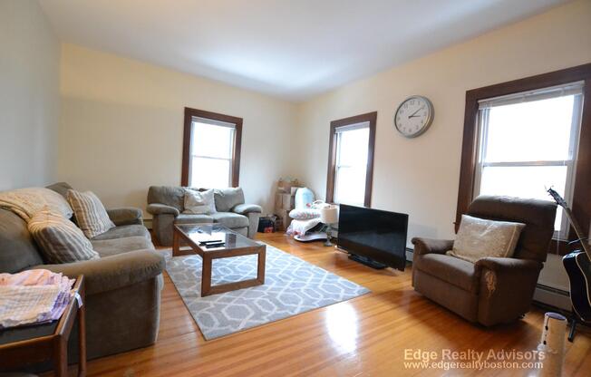 42 LINCOLN ST