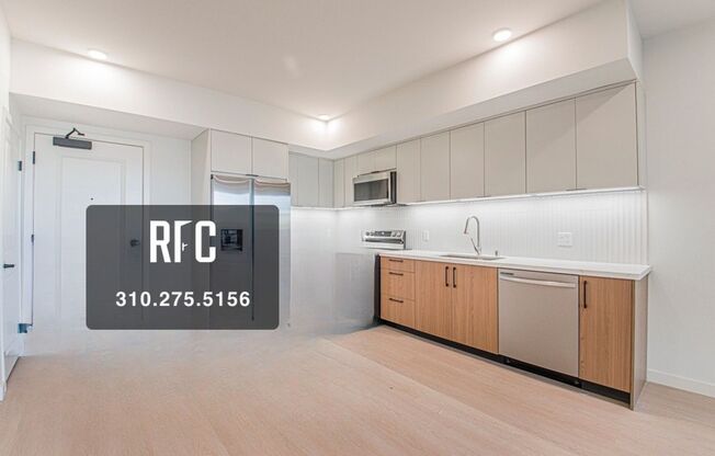2 beds, 2 baths, 724 sqft, $3,895, Unit 208