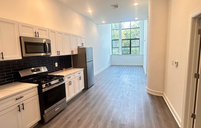 2 beds, 1 bath, 765 sqft, $1,500, Unit Unit 319