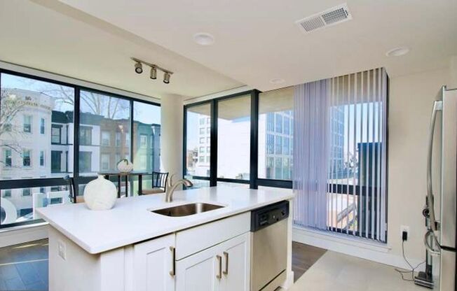 2 Bedroom 2 Bathroom Modern Condo at The Lexicon, NoMa Neighborhood, Modern Appliances, Covered Parking Space Included, Concierge Services
