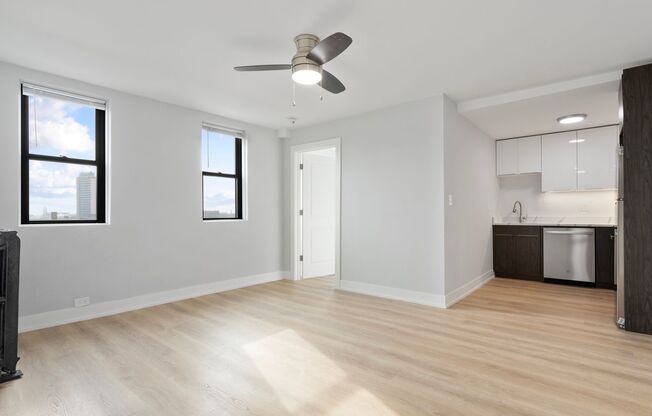 2 beds, 1 bath, 430 sqft, $2,175, Unit 6G