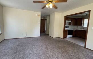 2 beds, 1 bath, $800, Unit 212 NW 14th B