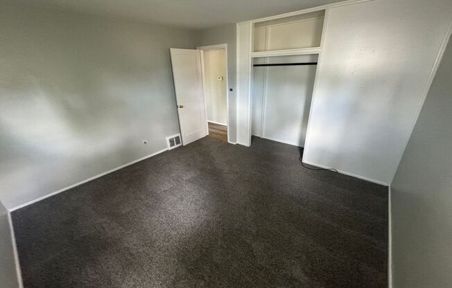 2 beds, 1 bath, $1,000