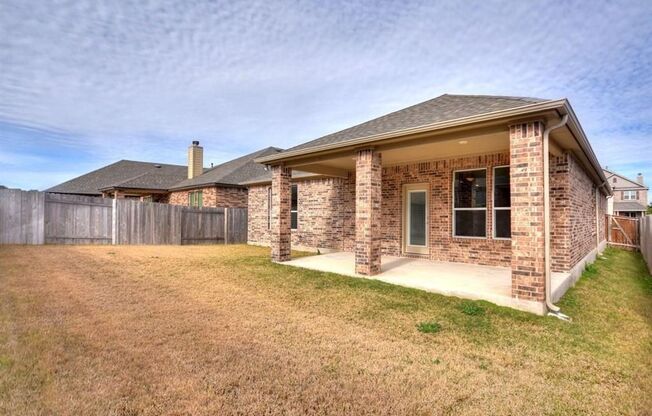 3 beds, 2 baths, $2,050
