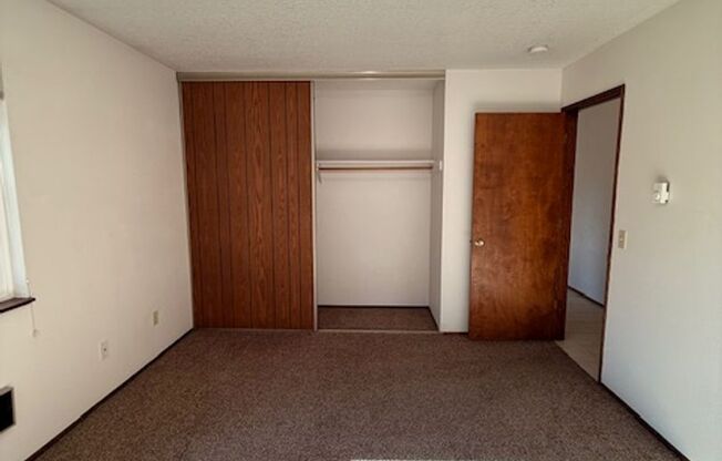 2 beds, 1 bath, $1,595