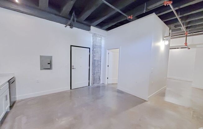 Studio, 1 bath, 525 sqft, $920, Unit C100-ADA
