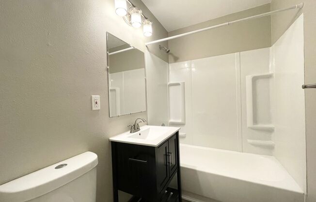 1 bed, 1 bath, 650 sqft, $1,625, Unit 211
