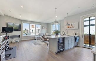 7 BAKER CT
