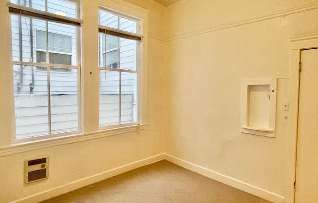 Studio, 1 bath, $1,595