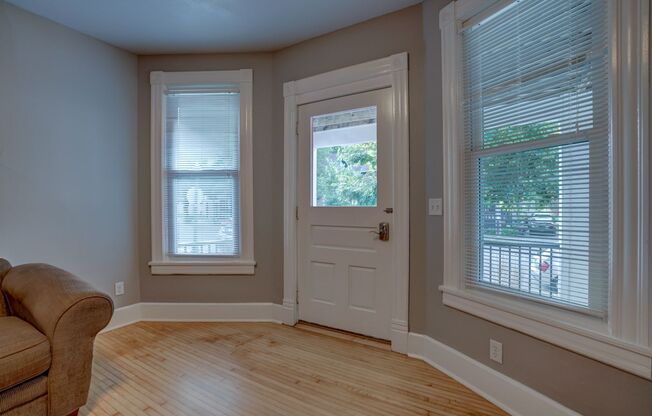 538 W Wilson #1
