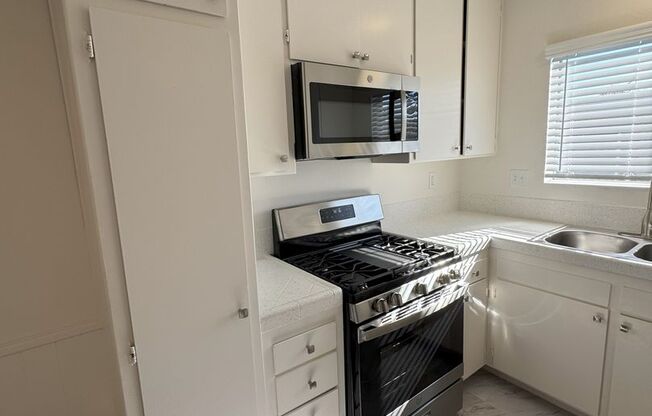 1 bed, 1 bath, 600 sqft, $2,300, Unit Unit 6