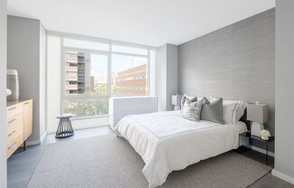 1 bed, 1 bath, 653 sqft, $5,300, Unit 12D