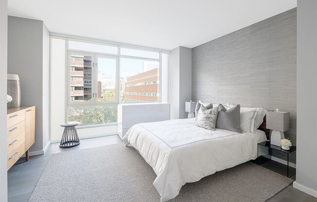 1 bed, 1 bath, 653 sqft, $5,300, Unit 12D