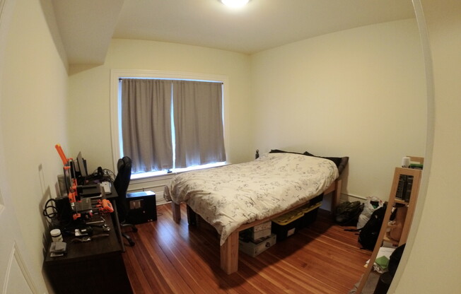 1 bed, 1 bath, $3,000, Unit 31