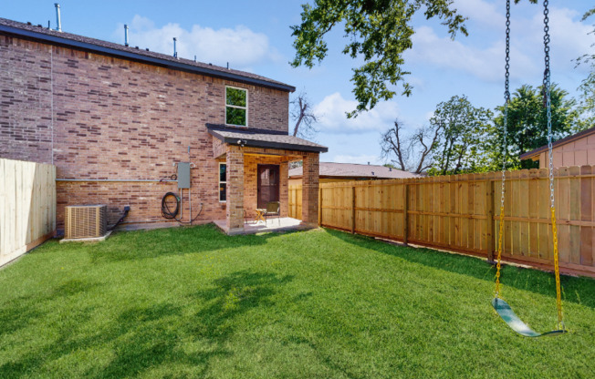 7409 RED ROBIN LN