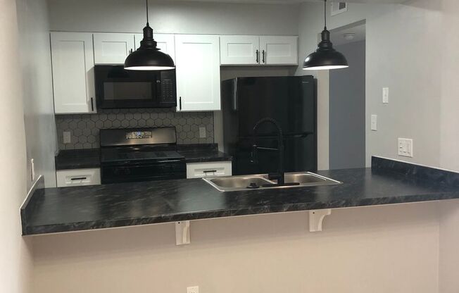 2 beds, 2 baths, 1,042 sqft, $1,474, Unit 5801B