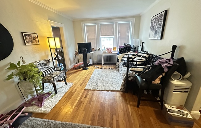 2045 Commonwealth Ave