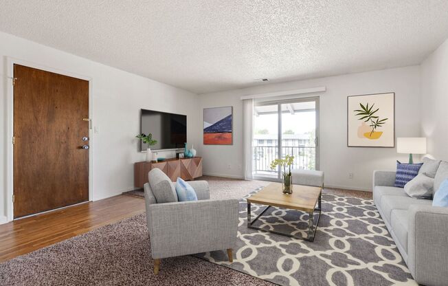 3 beds, 2 baths, 1,312 sqft, $1,960, Unit 503