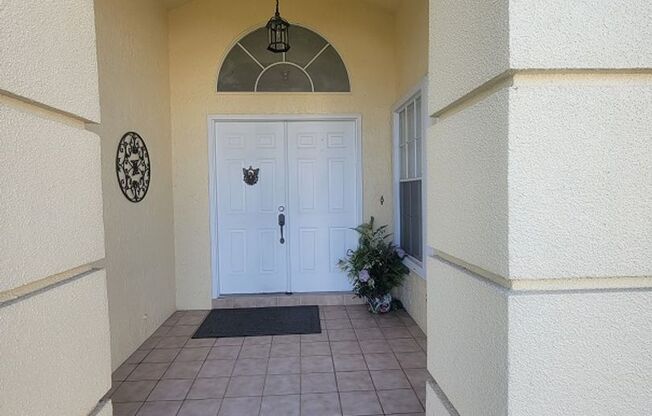 2/2/2 Short Term Furnished Pool Home!- 3 month minimum lease