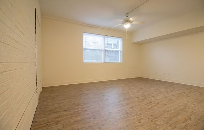 Studio, 1 bath, 530 sqft, $925, Unit The Press - 2208