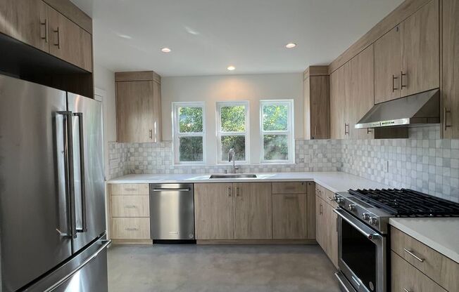 New Build 1 bed 1 bath ADU in Wilshire Square