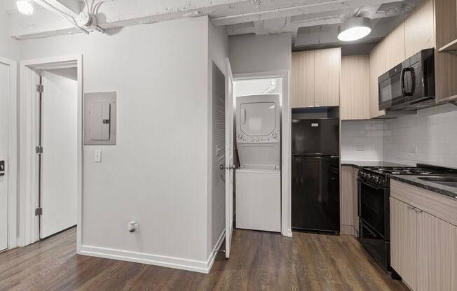 1 bed, 1 bath, 351 sqft, $1,750, Unit 510