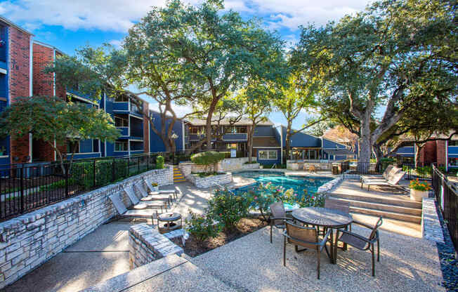 Pool Courtyard at Stony Creek Apartments in Austin Texas 2024