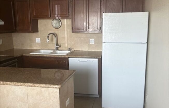 4223 Zavala Street --- JD5