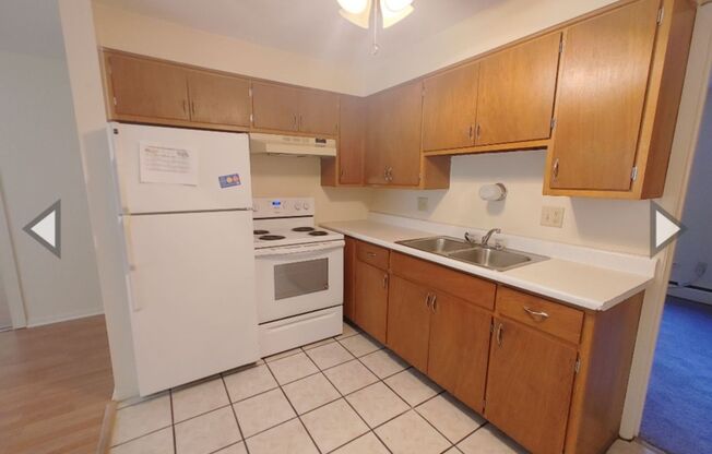 1 bed, 1 bath, 660 sqft, $800, Unit 7