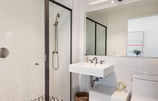 1 bed, 1 bath, 620 sqft, $3,775, Unit 323