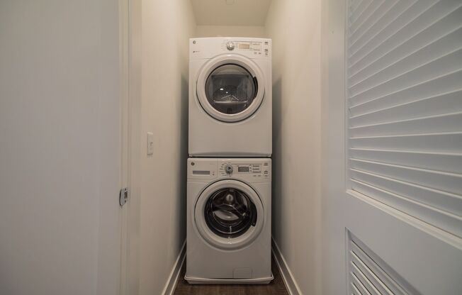 2 beds, 2 baths, 1,100 sqft, $2,450, Unit Unit 403