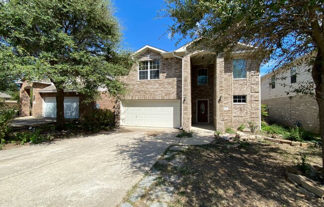 Large 2-story home in Lakeline Ranch