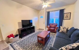 2 beds, 2.5 baths, $1,550, Unit Unit 605