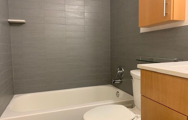 Studio, 1 bath, $1,800, Unit 003