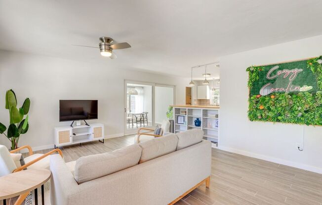 Charming 3/2 Available Now! Furnished or Unfurnished!