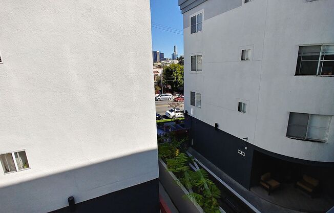 1 bed, 1 bath, 660 sqft, $2,350, Unit 211