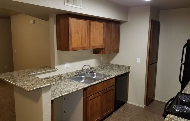 2 beds, 2 baths, $1,700