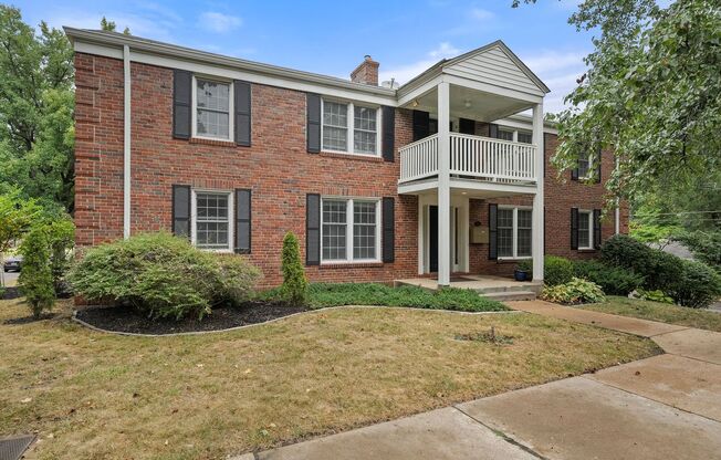 2 beds, 1 bath, 800 sqft, $1,495, Unit 886-1W N Mcknight