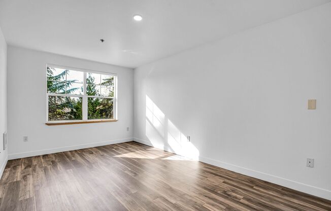 1 bed, 1 bath, 591 sqft, $1,949, Unit 102