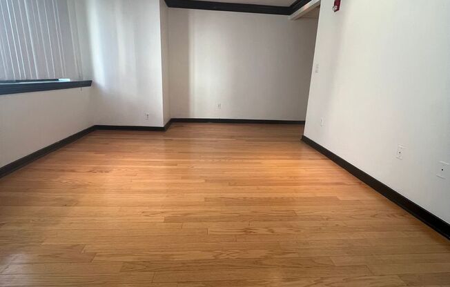 1 bed, 1 bath, $1,875