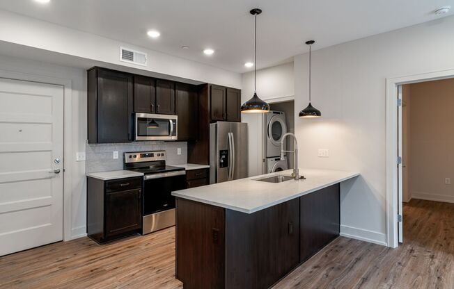 2 beds, 2 baths, 785 sqft, $1,950, Unit 1050 N 4th St. Apt. 206