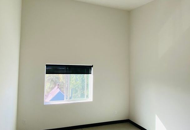 1 bed, 1 bath, 700 sqft, $1,295, Unit Unit 404