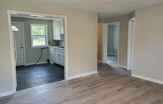 2 beds, 1 bath, $830